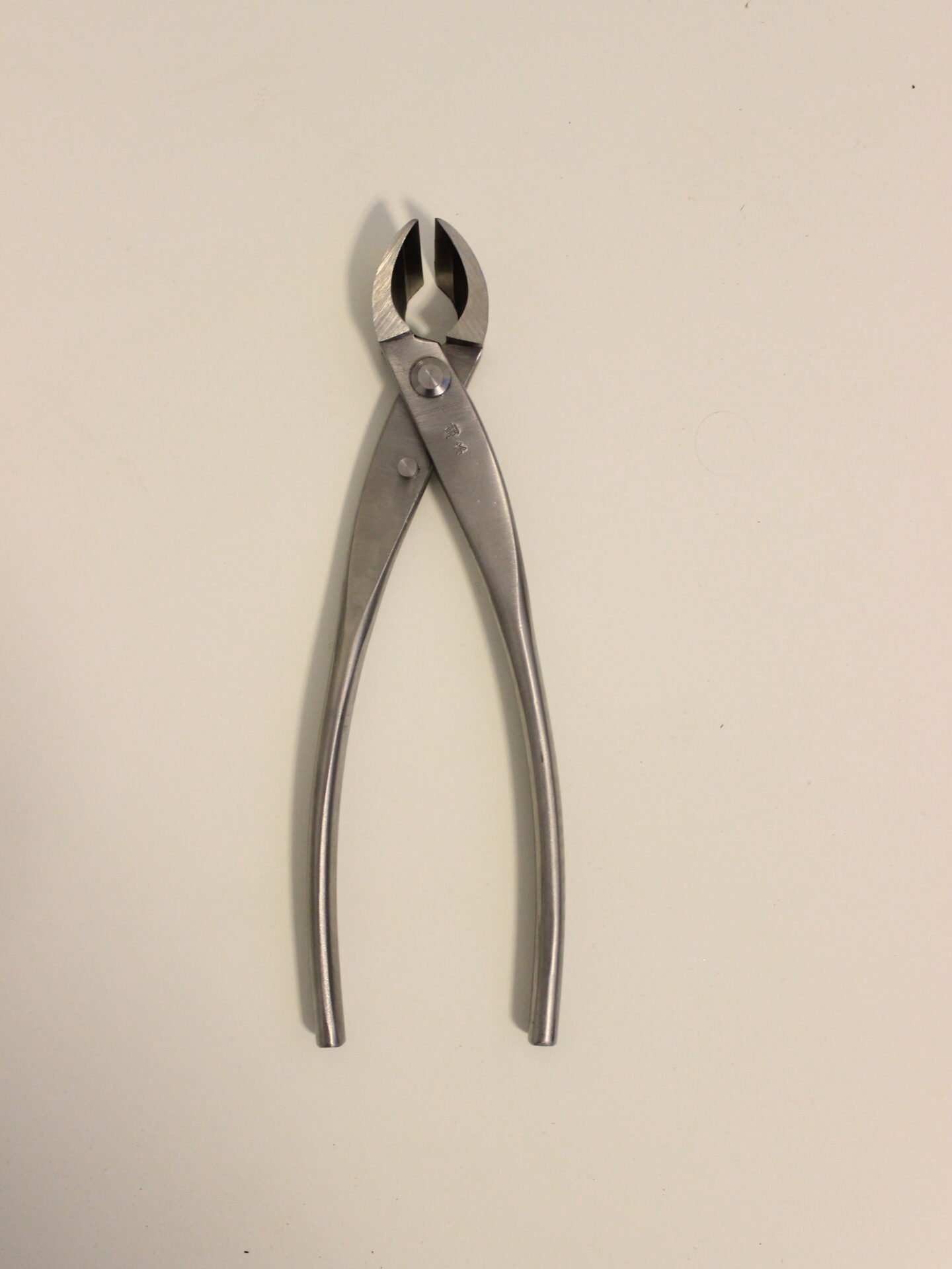 Bonsai žirklės išgaubtais ašmenimis, plieninės. Bonsaisodas.lt